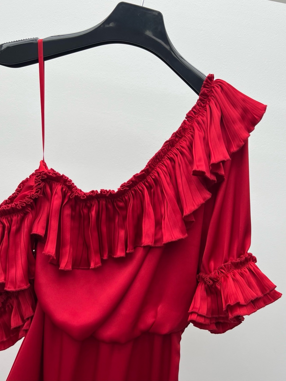 Elegante Abito Midi in Raso di - Corset Waist Cinch recensione e prezzo